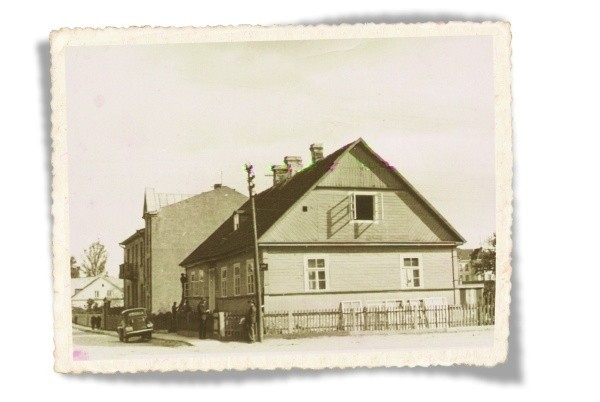 Drewniany i murowany Białystok. Róg Kraszewskiego i Starobojarskiej około 1935 r. Ze zbiorów Muzeum Podlaskiego w Białymstoku.