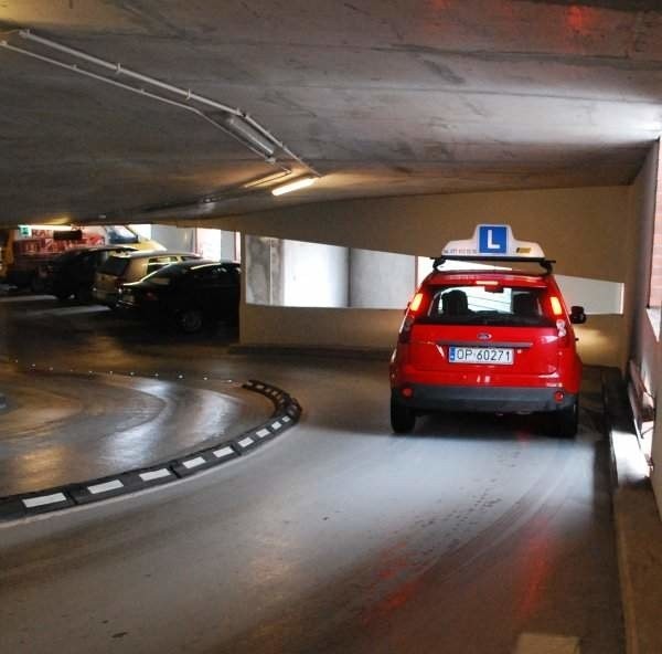 Ustawa zakłada pojawienie się nowych kategorii: Kat. AM na motorowery i lekkie pojazdy czterokołowe oraz kat. typu A2 dla prowadzących motocykle o mocy nie przekraczającej 35 kW. (fot. archiwum)