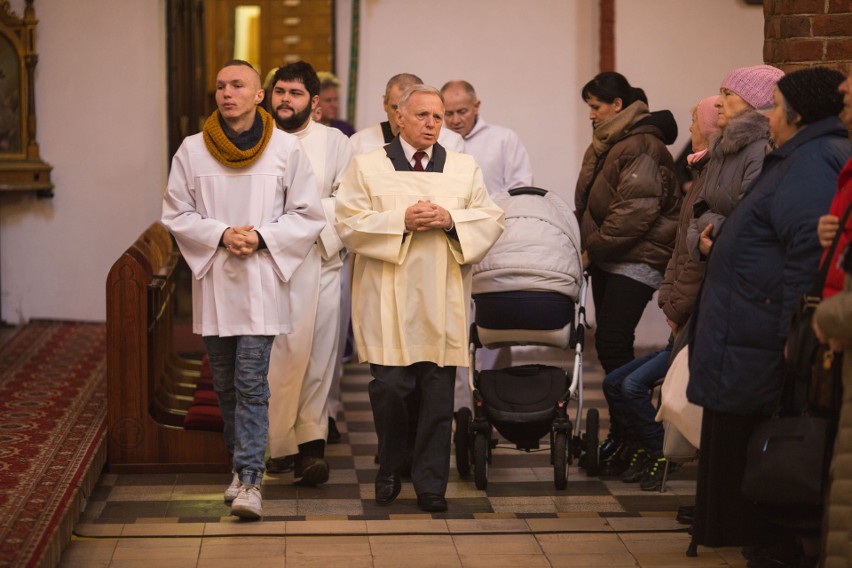 Środa Popielcowa w kościele Mariackim w Słupsku.