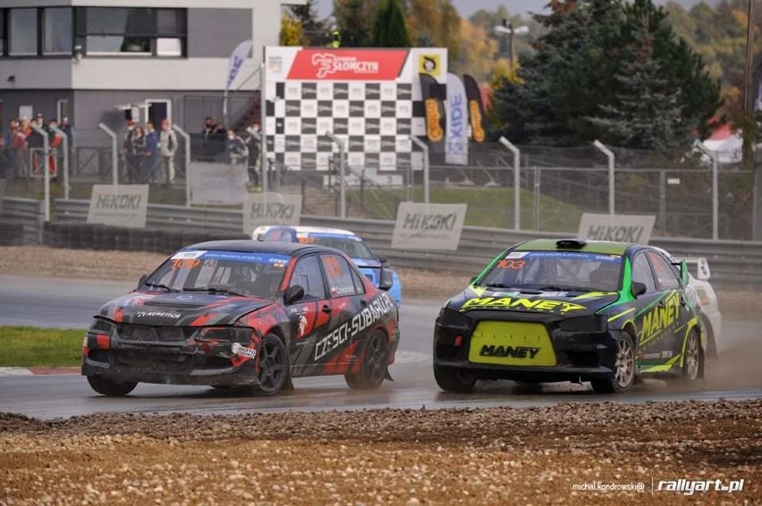 Piotr Czekański z Grójca wicemistrzem Polski w rajdach samochodowych rallycross. Wychował się obok toru w Słomczynie i kocha adrenalinę