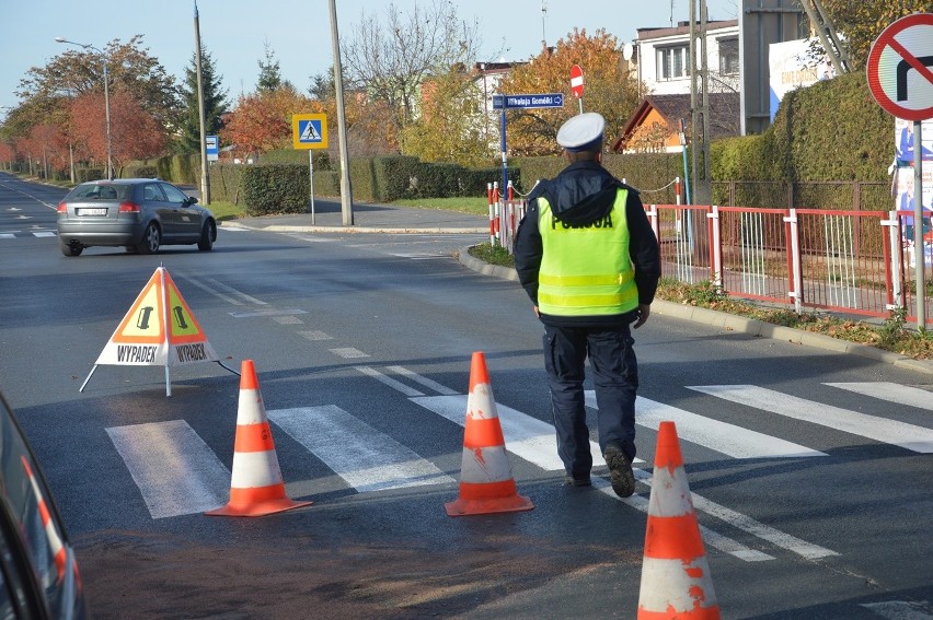 Zderzenie dwóch aut koło szpitala [ZDJĘCIA]