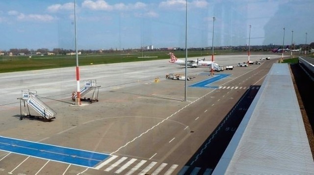 Port Lotniczy Poznań Ławica może nie spełniać wymagań lotniska na Euro 2012