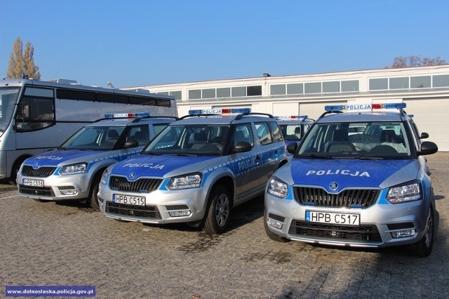 Nowe radiowozy dolnośląskiej policji