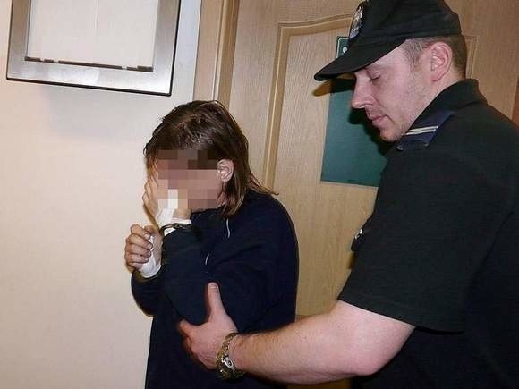 Iwona O., matka zamordowanej 9-letniej dziewczynki i ciężko ranionej 3,5-letniej Oli, w sądzie