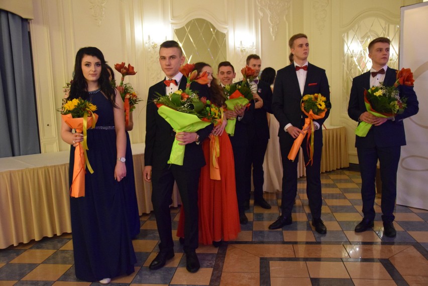 Studniówka 2019 Bal LO Mońki w Dworze Czarneckiego [ZDJĘCIA, WIDEO]