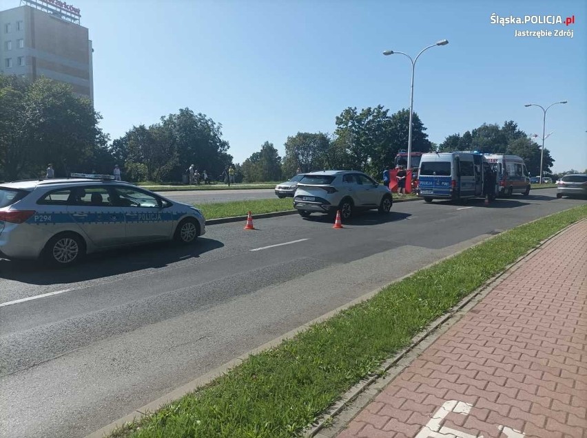 Wypadek w Jastrzębiu-Zdroju. Kierowca zajechał drogę...
