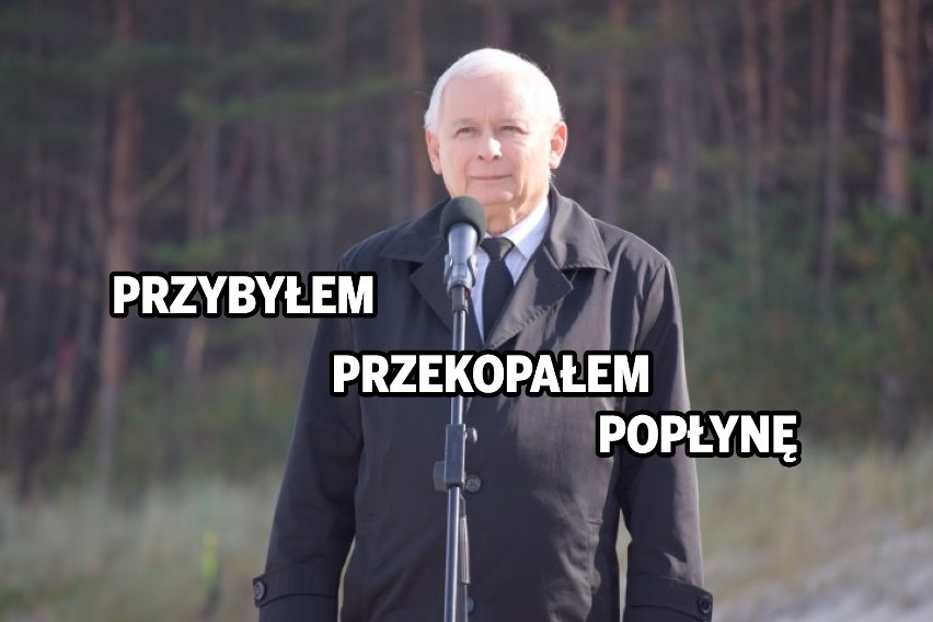 Jarosław Kaczyński zaczął przekopywać mierzeję. Internet to wyśmiał [memy]