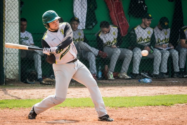 Baseballiści Dębów Osielsko długo toczyli wyrównaną walkę z mistrzami Litwy, ale ostatecznie przegrali 1:6 swój pierwszy mecz w europejskich pucharach po dziewięcioletniej przerwie.