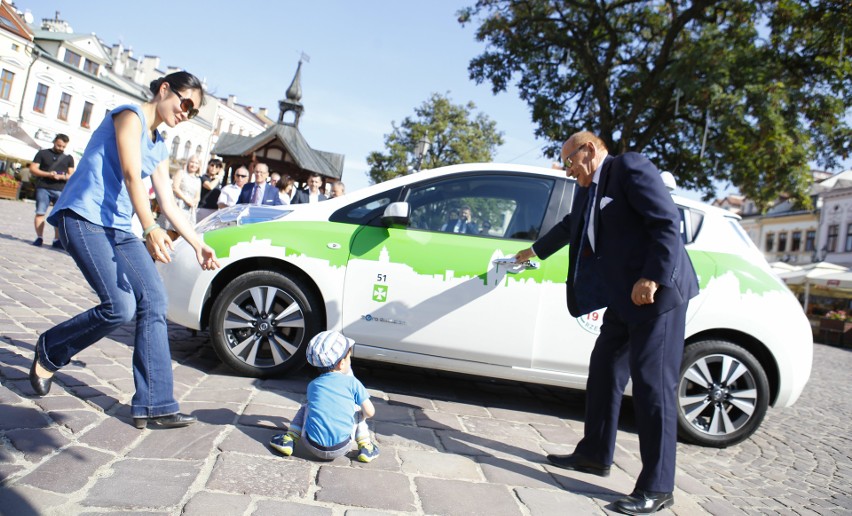 Pierwsza elektryczna taksówka w Rzeszowie.