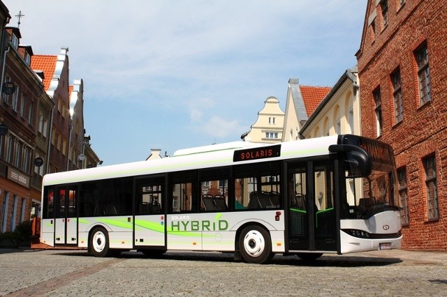 Urbino 12 Hybrid, podobny był testowany w maju, w Szczecinie. Póki co nie kupimy podobnych autobusów.