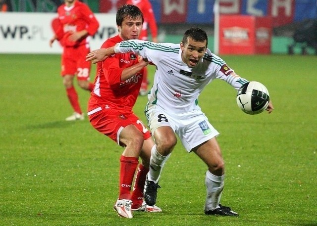 Piotr Kuklis (z lewej) w barwach Widzewa