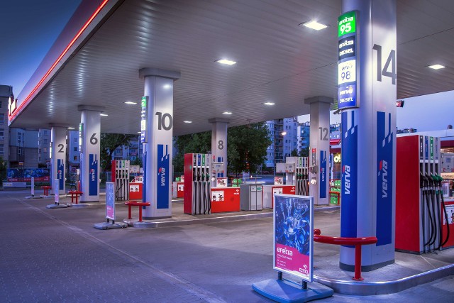 Bezpieczne tankowanie i zakupy na stacjach ORLEN