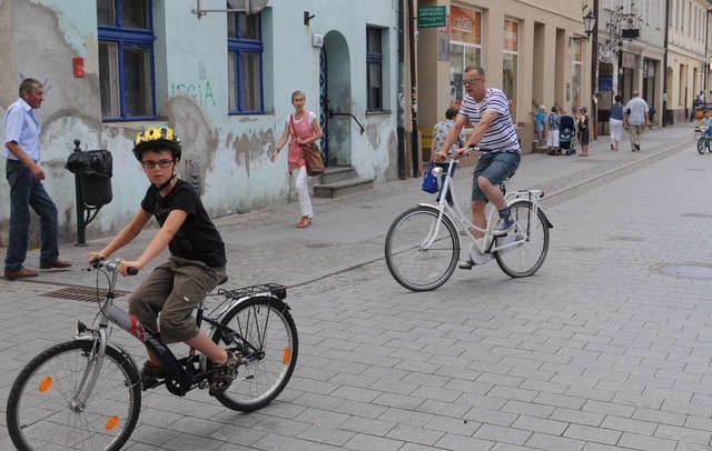 Na dwóch kółkach podróżują coraz młodsi mieszkańcy Chełmna