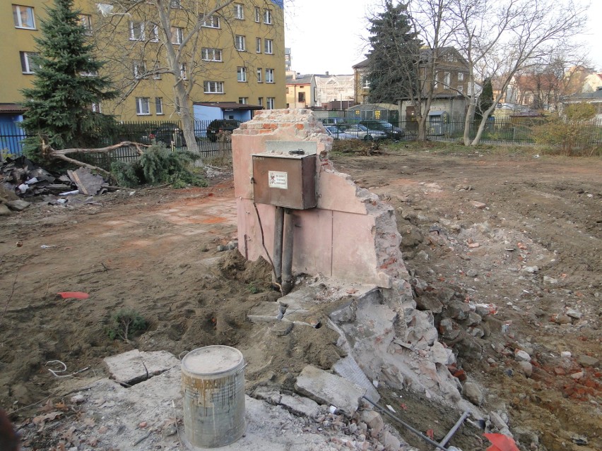 W Radomiu przy ulicy Wilczej zburzono stary dom jednorodzinny. Co tam powstanie?