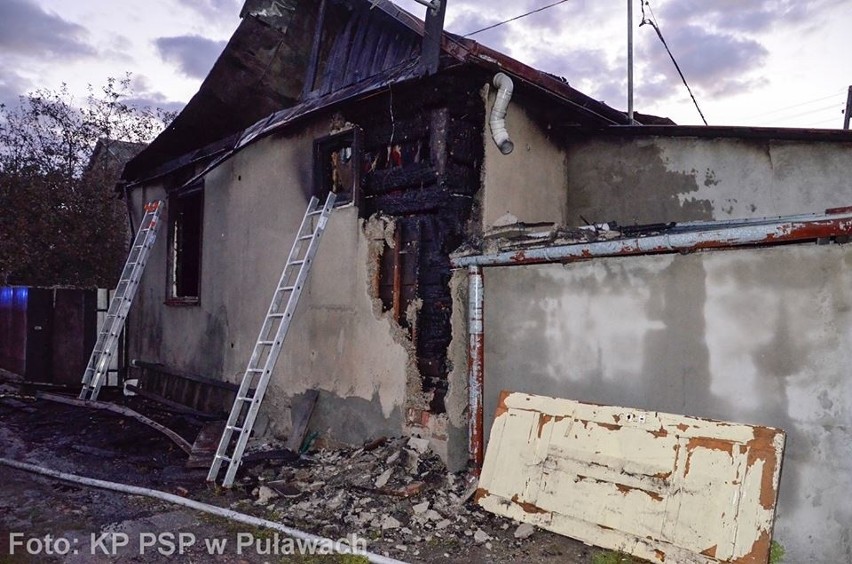 Tragiczny pożar w Kurowie. Zginęło małżeństwo, cztery osoby straciły dach nad głową