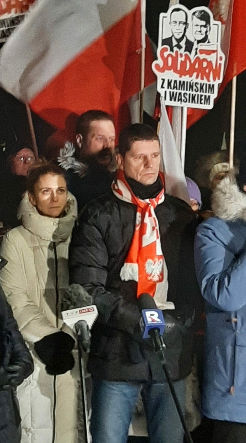 Podlascy politycy PIS wczoraj protestowali w Przytułach Starych. Dziś prezydent ułaskawił Kamińskiego i Wąsika