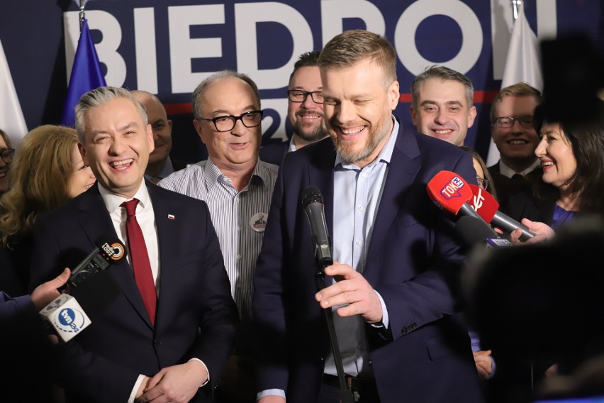 Kampanię Roberta Biedronia poprowadzi duet łodzian. Kandydat Lewicy rozpoczął w Łodzi swą kampanię prezydencką