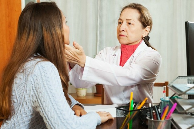 W naszym regionie jest ponad 700 miejsc, gdzie przyjmują lekarze podstawowej opieki zdrowotnej. To specjaliści medycyny rodzinnej, pediatrzy, interniści.