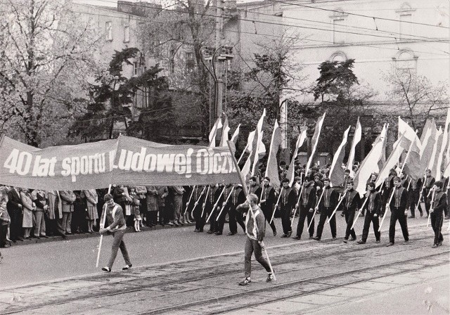 Prezentujemy archiwalne zdjęcia Bydgoszczy sprzed około trzydziestu lat.Przejdź dalej i zobacz, jak wtedy wyglądało nasze miasto >>>