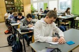 Próbny egzamin ósmoklasisty JĘZYK OBCY NOWOŻYTNY ARKUSZE + ODPOWIEDZI Sprawdzian 8-klasisty z języka obcego