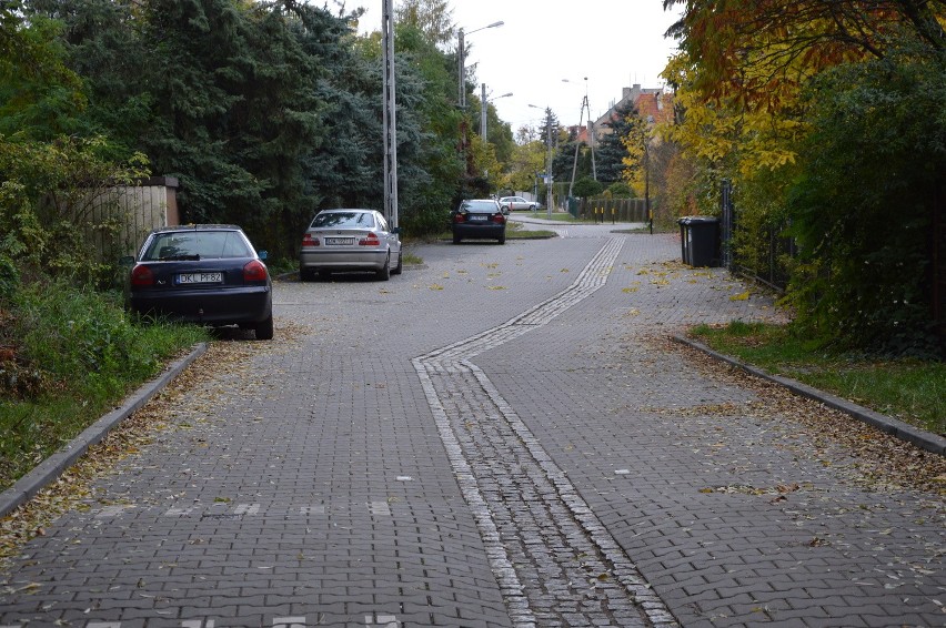 Mieszkańcy Oporowa skarżą się na ruch dużych pojazdów. Chcą nowych ograniczeń