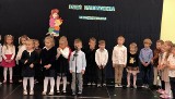 Dzień Edukacji Narodowej w Przedszkolu Samorządowym numer 3 we Włoszczowie. Piękne występy dzieci (ZDJĘCIA)
