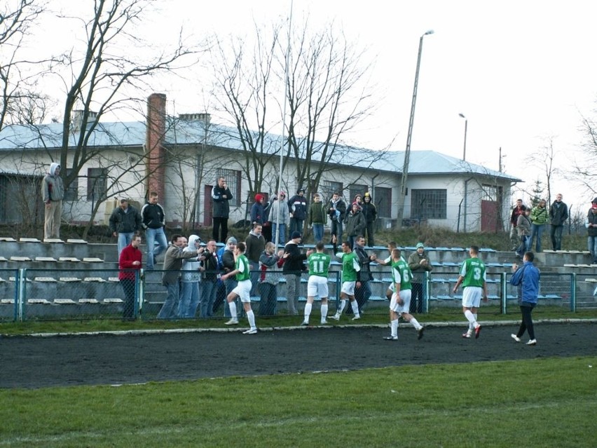 Pilkarze Gryfa 95 Slupsk pokonali w Sztumie Olimpie 3:1...