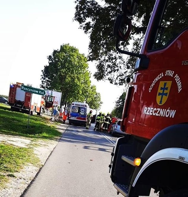 Tragiczny wypadek w Rzeczniowie koło Lipska. Rowerzysta wjechał wprost pod  nadjeżdżający samochód | Echo Dnia Radomskie