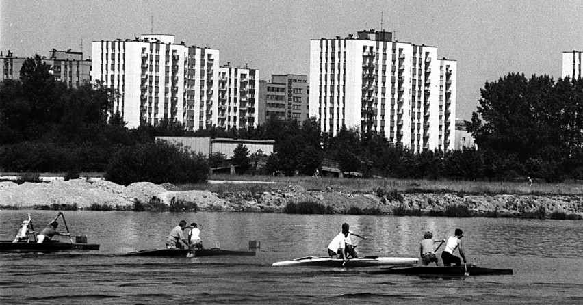 Katowice, kajaki na osiedlu Paderewskiego, lata 80.