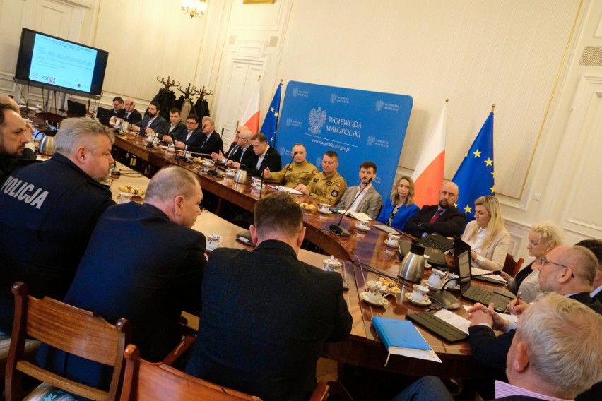 Posiedzenie Wojewódzkiego Zespołu Zarządzania Kryzysowego w...