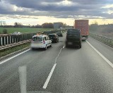 Zderzenie trzech samochodów na autostradzie A4. Utrudnienia w ruchu