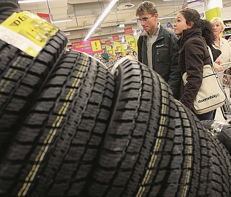 Żeby kupić opony dopasowane do naszych potrzeb, niezbędna...