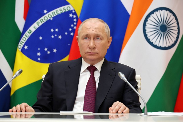 Wladimir Putin - czy to najbogatszy człowiek świata? Holenderska prasa przytacza pewne fakty