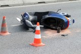 Wypadek na DK94. Kobieta skuterem wjechała pod ciężarówkę. Jest korek na trasie w kierunku Wrocławia