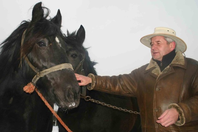 - Zapraszam wszystkich na tegoroczne Wstępy. Jest to jedna z niewielu okazji, by zobaczyć naprawdę wspaniałe konie &#8211; mówi Ireneusz Kumięga, burmistrz Skaryszewa.