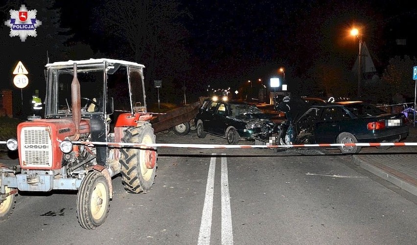 Wypadek pod Biłgorajem. Kierowca seata wyprzedzając ciągnik doprowadził do czołowego zderzenia                 