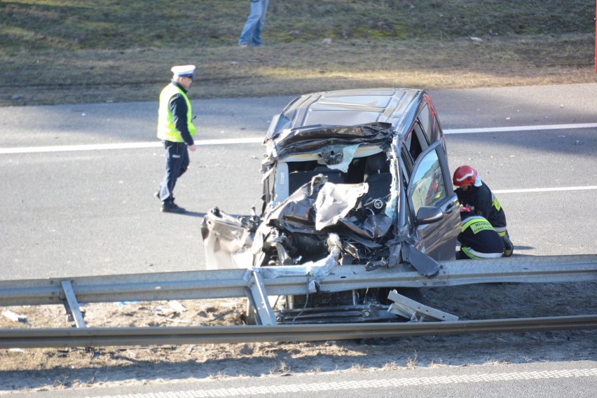 A1 zablokowana. Zderzenie samochodu osobowego z ciężarowym