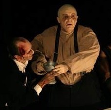 Fragment przedstawienia "Faust" z teatru Nowego w Poznaniu.