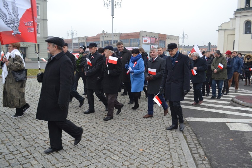 Święto Niepodległości w Częstochowie. Msza święta w Archikatedrze i marsz aleją NMP [ZDJĘCIA]