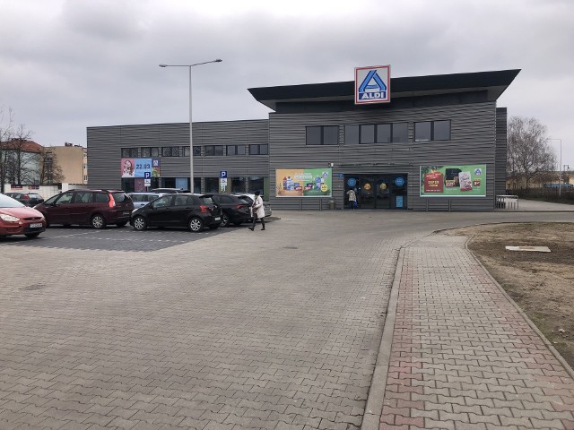 W środę, 22 marca, nowy sklep Aldi, który jest w miejscu dawnego Intermarche (obiekt przez rok stał pusty), zostanie otwarty