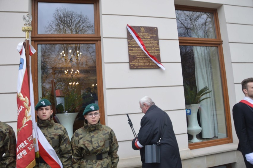 Tarnów. Odsłonięcie tablicy poświęconej poświęconej rodzinie Spólników [ZDJĘCIA]