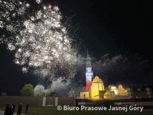 Light The Sky na Jasnej Górze