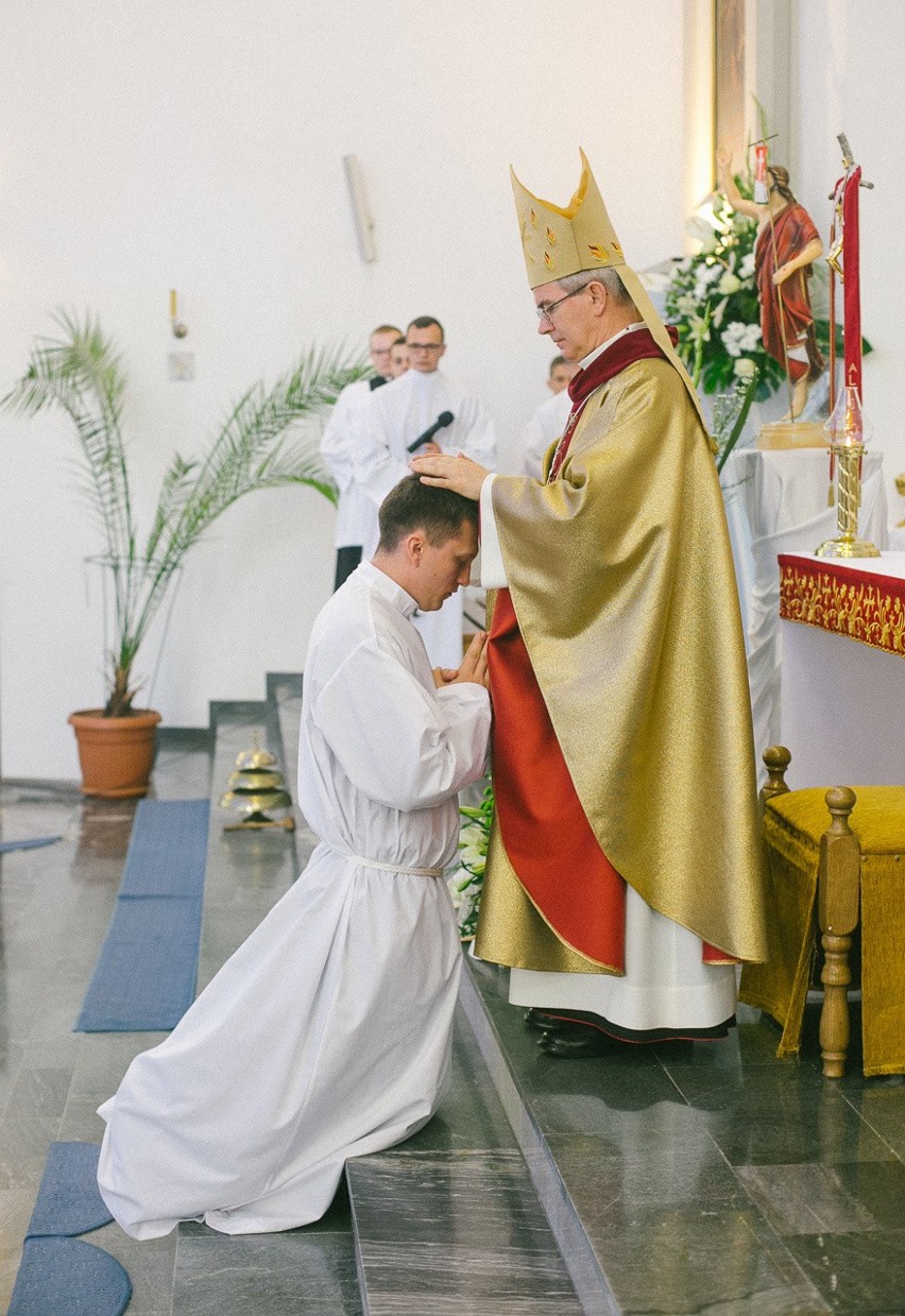Klerycy Jakub Oczkowicz i Kamil Bombrowicz przyjęli w sobotę święcenia diakonatu. W przyszłym roku czekają nas prymicje