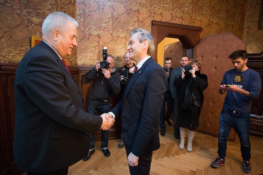 Prezydent Biedroń spotkał się z Maciejem Kobylińskim