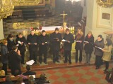 Koncert walentynkowy w wykonaniu Chóru Parafialnego z Choroszczy (wideo, zdjęcia)