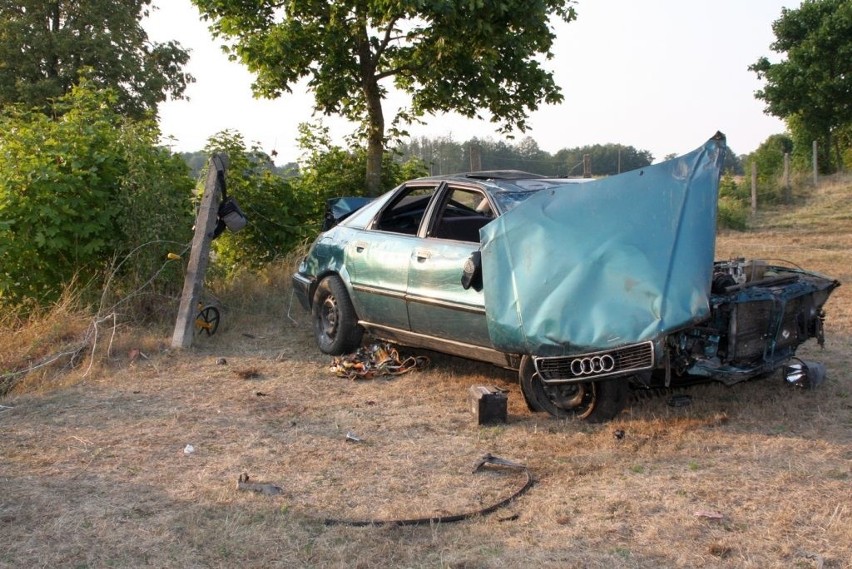 Skarkiszki: Wypadek i dachowanie audi. Sejny: Wypadek skutera. Łącznie trzy osoby ranne (zdjęcia)