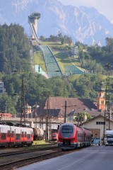 Link Pesy dla Deutsche Bahn przechodzi testy na torach przy skoczni w Innsbrucku [zdjęcie]