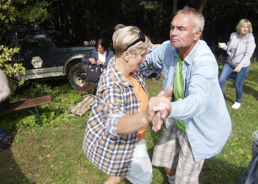 Odkryj Beskid Wyspowy. 53 złote rysie na Miejskiej Górze. W niedzielę szczyt zdobyło ponad 700 turystów