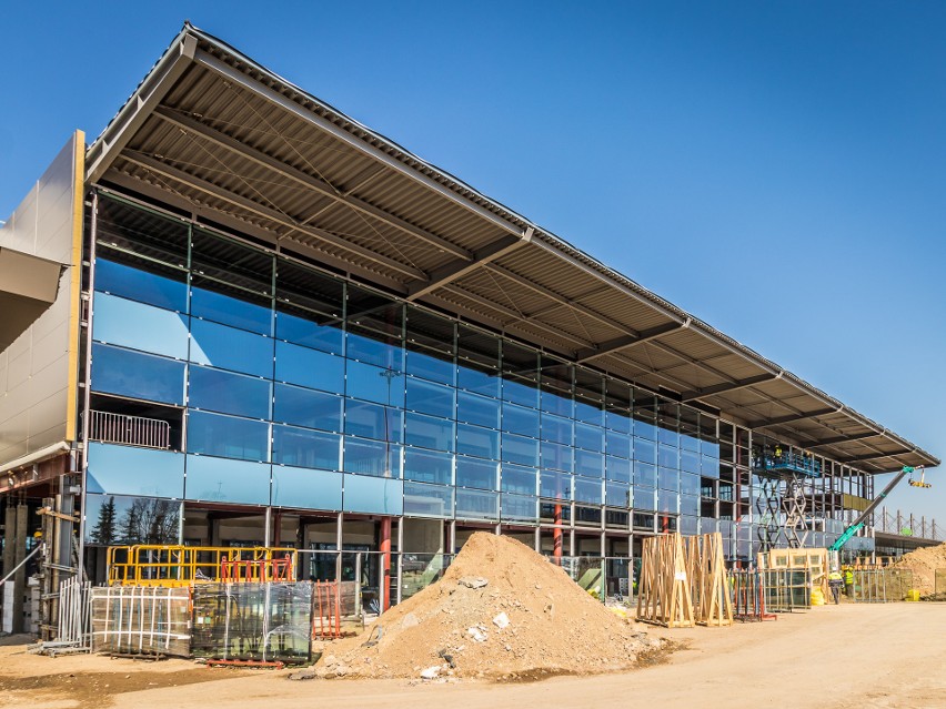 Terminal B na lotnisku w Pyrzowicach w remoncie na początku...