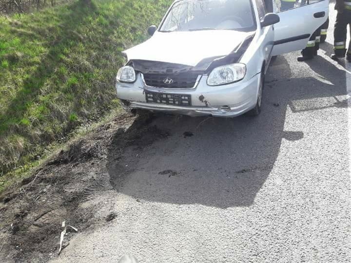 Dwa wypadki na drodze krajowej w gminie Wielka Wieś. Podróżni nie ucierpieli